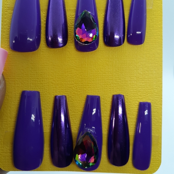 Royal Purple Chrome Press on Nails - Picture 3 of 4